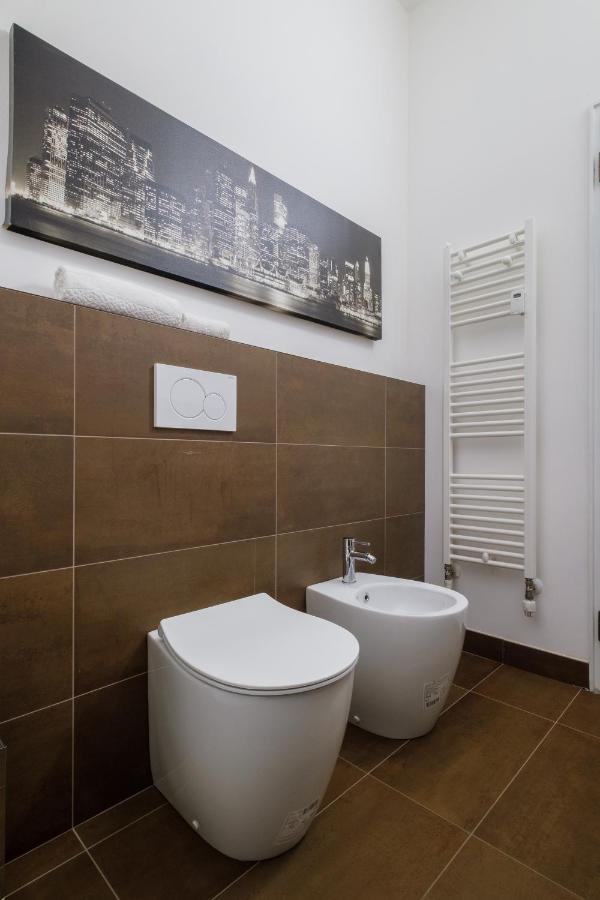 Fabula Rooms 3 Suites With Private Bathroom Bologna Ngoại thất bức ảnh
