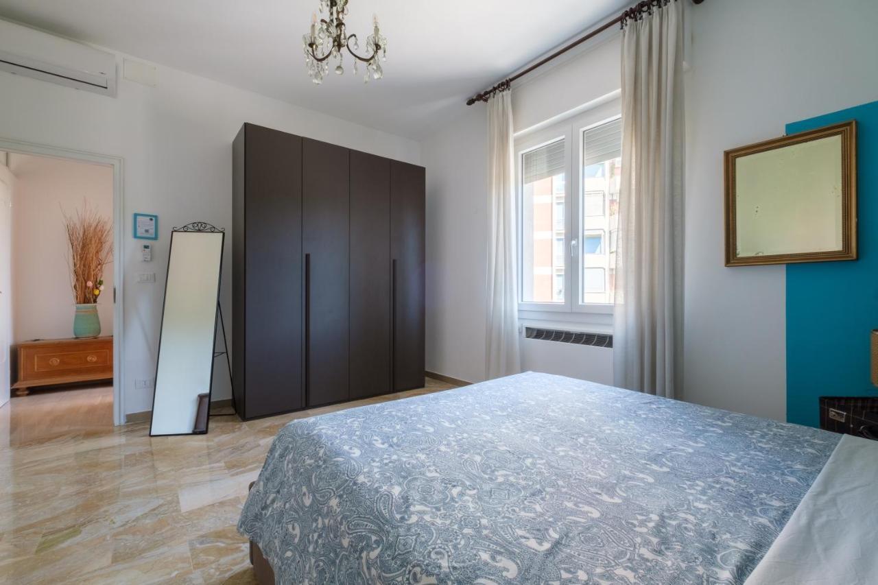 Fabula Rooms 3 Suites With Private Bathroom Bologna Ngoại thất bức ảnh